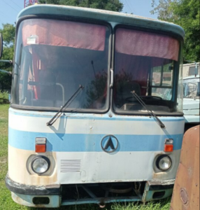 В Запорожье с аукциона продали арестованный в 2016 году автобус: сколько заплатил победитель торгов (ФОТО)