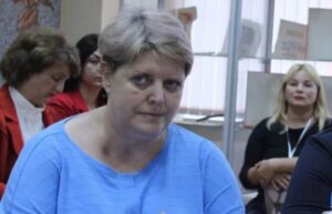 Погрожувала риттям окопів: на Запоріжжі директорка ліцею виявилася ідейною зрадницею (ФОТО)