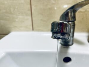 В Запорожье аварийно отключили холодную воду