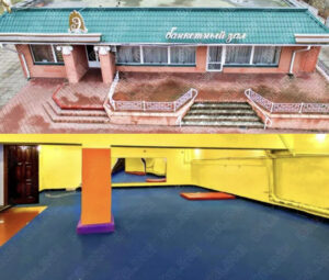 У Запоріжжі за 5,4 млн продають ресторанний комплекс з підвальним приміщенням (ФОТО)