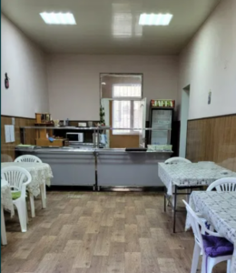 В центре Запорожья за 500 тысяч грн выставили на продажу столовую с собственной пекарней (ФОТО)