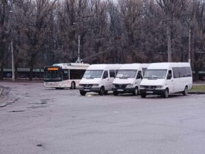 Какие маршруты общественного транспорта будут сегодня функционировать в Запорожье