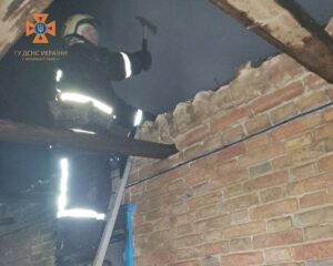 У Запоріжжі чоловік загинув у власному будинку через необережне поводження з вогнем (ФОТО)