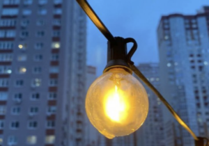 У спальному районі Запоріжжя аварійно вимкнули електропостачання