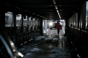 Скільки коштує перевезти авто «Укрзалізницею»