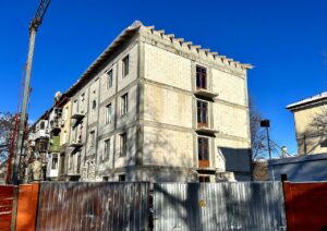 У міськраді Запоріжжя показали результати відновлення зруйнованих після атак будинків (ФОТО)