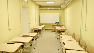 У запорізькій гімназії повністю відремонтували найпростіше укриття (ФОТО)