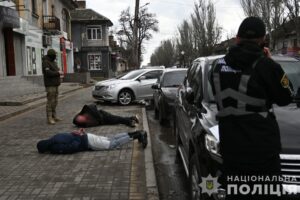 У Запоріжжі тероризували вдову військового через гроші, які вона отримала після загибелі чоловіка (ФОТО)