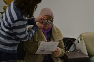 Жителі Запоріжжя можуть безкоштовно отримати окуляри й перевірити зір (ФОТО)