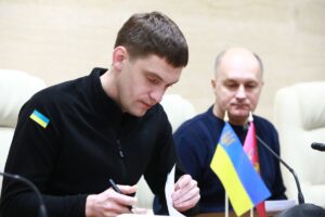 Новый глава ЗОВА рассказал, когда школьники должны вернуться за парты