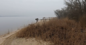 Як у Запоріжжі виглядають гатки на березі Дніпра (ВІДЕО)