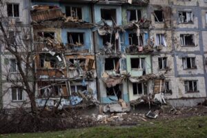 Як зсередини виглядають квартири, які постраждали від ракетного удару по Запоріжжю (ФОТО)