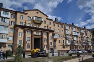 У Запоріжжі завершується відновлення будинку на Соборному, 151: які роботи тривають (ФОТО)