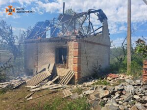 На Запоріжжі у результаті ворожого обстрілу виникла пожежа