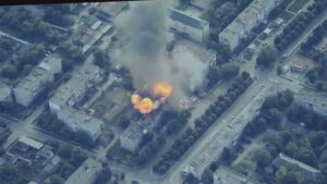 Опубліковано відео удару авіабомбами по командному пункту росіян у Василівці