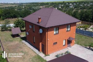 Екс-начальник Запорізького ТЦК залучав військових для ремонту власного будинку (ФОТО)