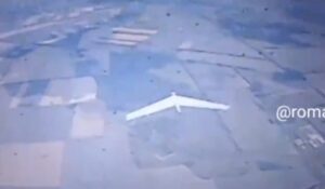 На підльоті до Запоріжжя FPV-дроном знищено російський розвідувальний БПЛА ZALA (ВІДЕО)