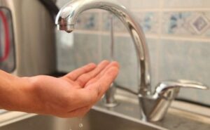 Аварийный ремонт в Запорожье: без воды останутся 840 жителей