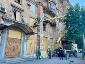 Вибухи в Запоріжжі: у ЗОВА показали наслідки атаки ворога (ФОТО)