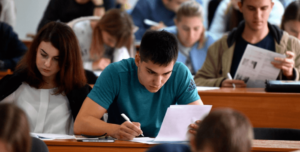 Кабмін затвердив нові положення військового обліку для студентів віком до 25 років