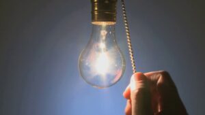 Запоріжжя без світла зранку: відключення розпочнуться о 06:00