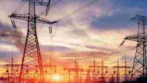 Стасевський: через бойові дії без світла тривалий час залишаються 12 тисяч споживачів