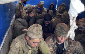 Воїни ЦСО «А» СБУ взяли в полон цілу роту росіян на Курщині (ВІДЕО)