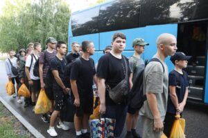 Окупанти вивезли старшокласників з Бердянська та Мелітополя до Пензи на військові тренування