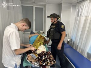 Під час російського обстрілу в Пологівському районі було поранено літню жінку