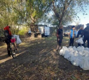Як у громадах Гуляйпільщини видають гуманітарну допомогу (ФОТО)