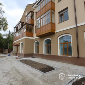 У Запоріжжі відкриють ЦНАП у будинку, який відновили після ракетного обстрілу (ФОТО)