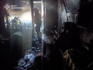 У Запоріжжі через коротке замикання загорілася квартира на 9-му поверсі
