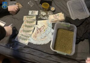 Житель Запоріжжя зібрав врожай канабісу вартістю 2 мільйони гривень (ФОТО)