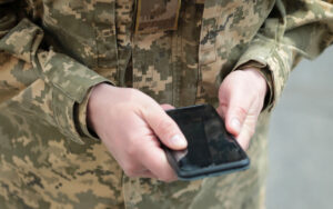 У застосунку Армія+ працює функція повернення з СЗЧ: як подати рапорт