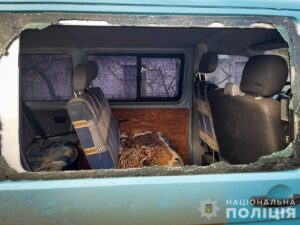 Росіяни вкотре атакували цивільну автівку у Запорізькій області (ФОТО)