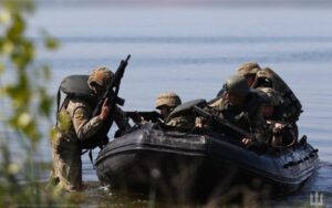 Росіяни готують операцію з форсування Дніпра: очікується велика битва