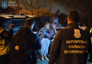 Найняла кілера для військового ексчоловіка, щоб забрати гроші: у Запоріжжі затримали жінку