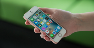 Користувачів Apple масово зламують шахраї: як вберегтися