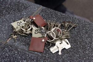 У Запоріжжі відбудували будинок по вулиці Сталеварів, а мешканці отримали ключі від квартир (ФОТО)
