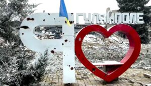 “Немає цілих вікон”: як виживають жителі прифронтового Гуляйполя (ВІДЕО)