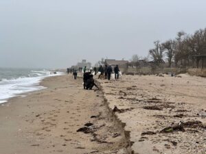 Наслідки екокатастрофи у Чорному морі дібрались до Бердянська (ФОТО)