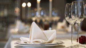 В Запорожье предупредили посетителей кафе и ресторанов: что нужно знать