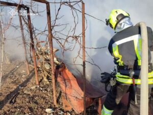 В Запорожье пожарные во время ликвидации пожара обнаружили тело мужчины: что известно