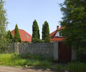 ПриватБанк продает дом в Запорожской области с «сюрпризом»: что ждет покупателя (ФОТО)