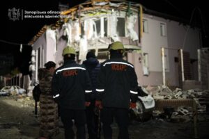 Показаны последствия ночной атаки «Шахедов» на Запорожье (ФОТО, ВИДЕО)