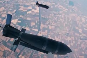 В Запорожье заявили о сбитии КАБа экспериментальным оружием, — СМИ