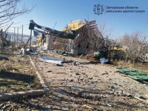 В Запорожской области враг беспощадно обстреливает мирные населенные пункты: под атакой гражданская инфраструктура и жилые дома