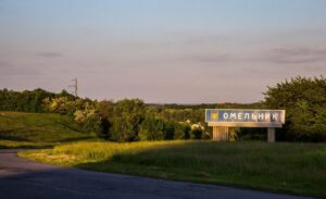 Из прифронтового села на Запорожье правоохранители эвакуировали женщину с ребенком