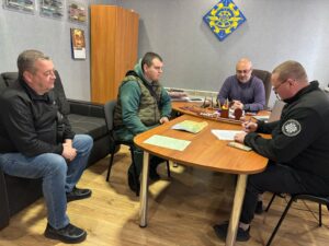 В Запорожье наказали водителя, который отказал в льготном проезде военной