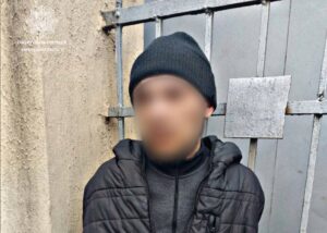 Патрульні в Запоріжжі затримали зловмисника, що вкрав мобільний телефон